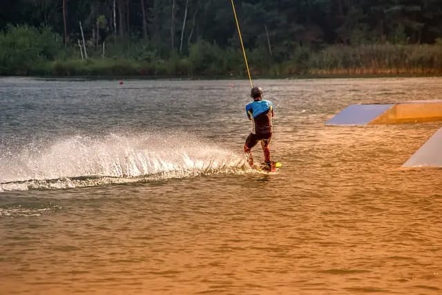 Les Meilleures Sensations Nautiques à Vivre pour Frissonner