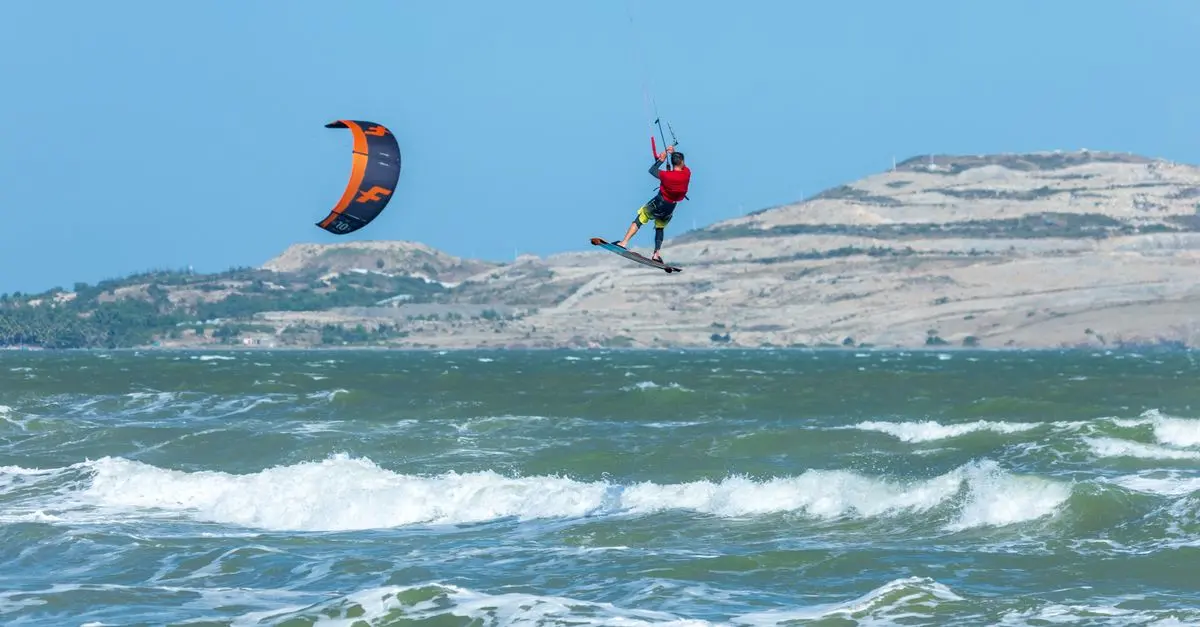 Conseils d'un expert pour progresser en kite-surf