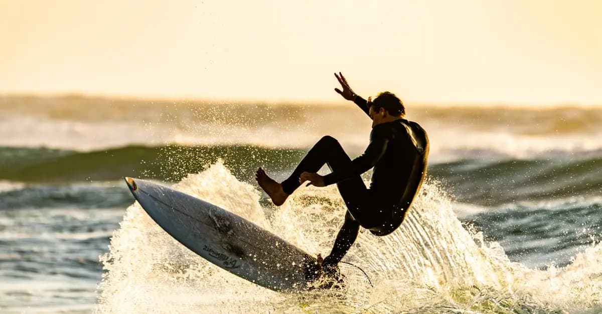 Comparatif des meilleures combinaisons de surf