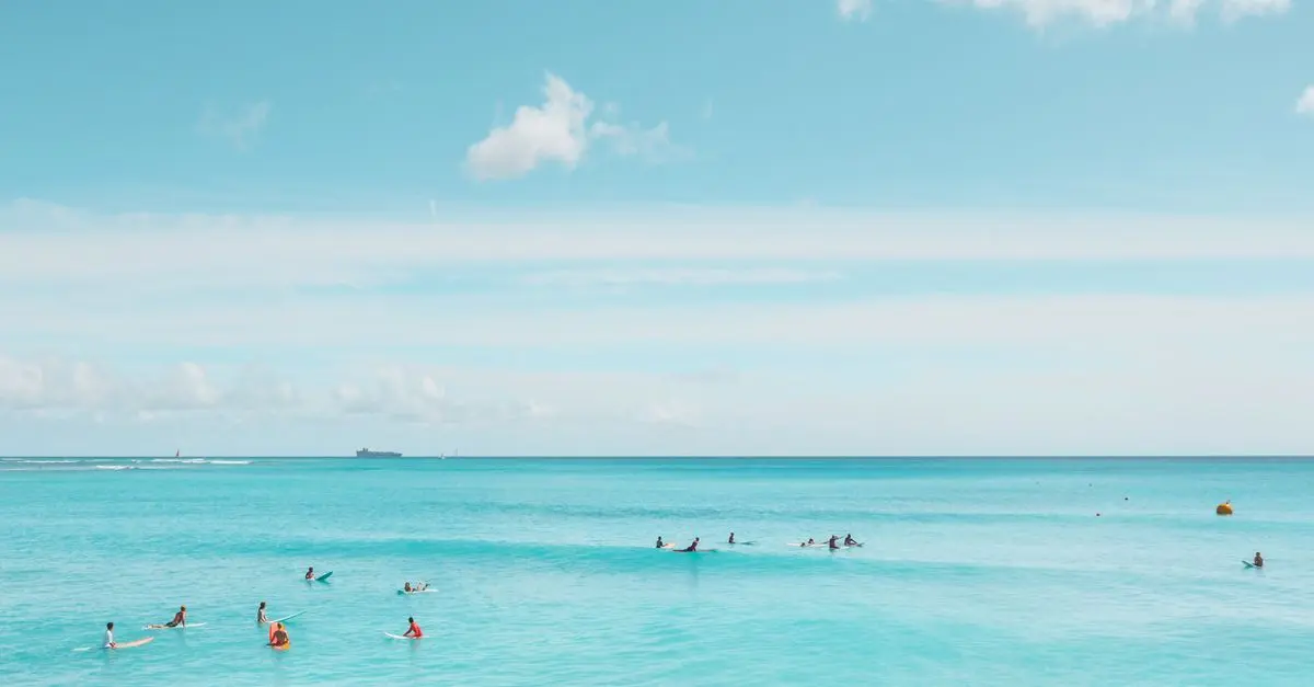 5 Destinations Incontournables pour Vivre des Sensations Nautiques